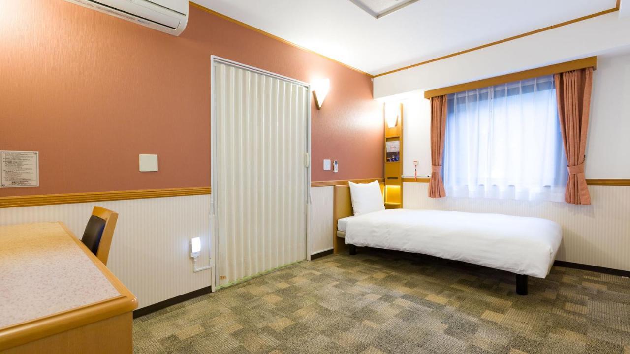 Toyoko Yokohama Kannai 3* Yokohama (Kanagawa)